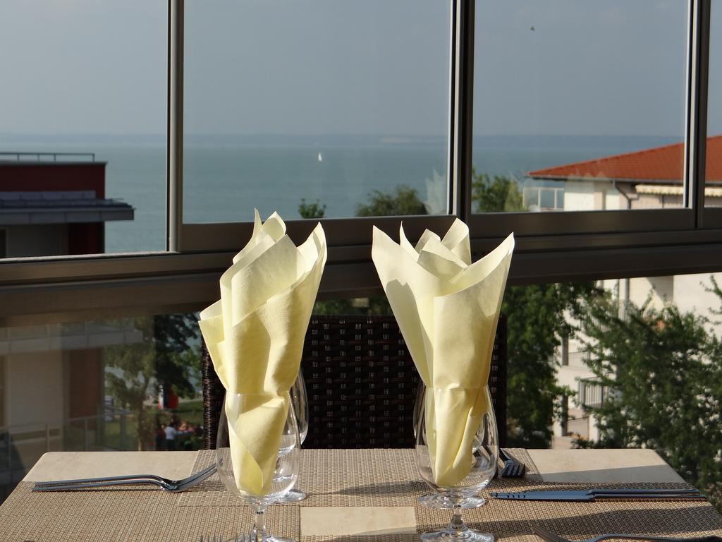 Luxury Hotel Siófok Eksteriør billede