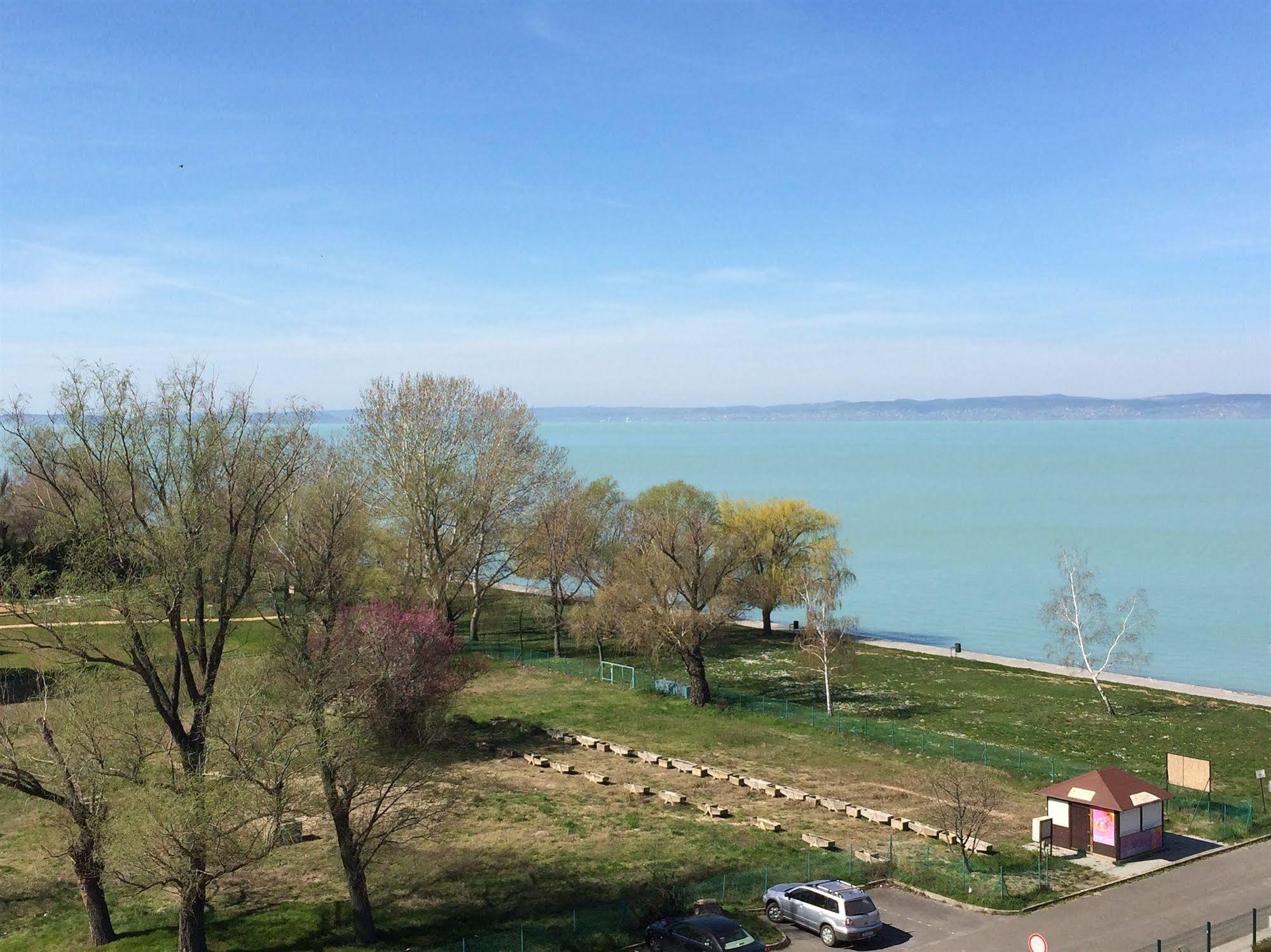 Luxury Hotel Siófok Eksteriør billede